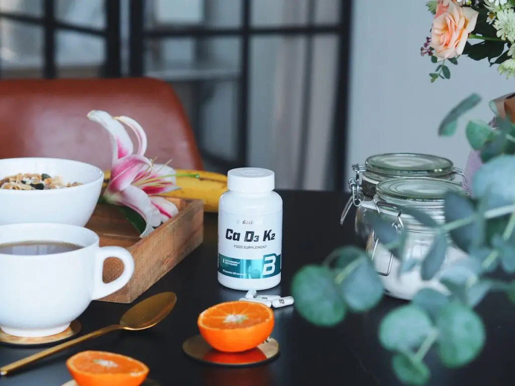 Integratore nutrizionale in capsule di calcio con vitamine e minerali